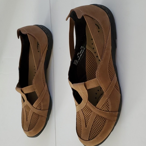 Clarks Light Brown Leather Mesh Walking Shoes Size 10M NWOT'S - Picture 4 of 7